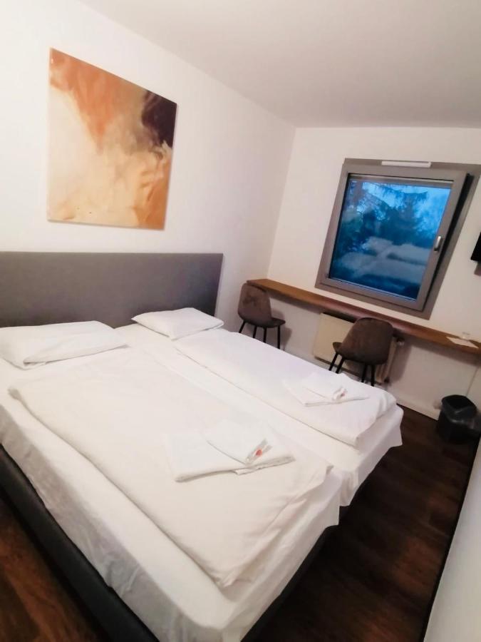 Creo Hotel Dessau Екстериор снимка