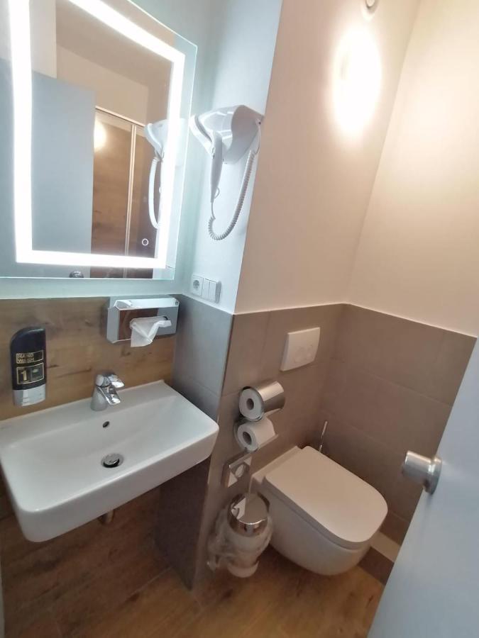 Creo Hotel Dessau Екстериор снимка